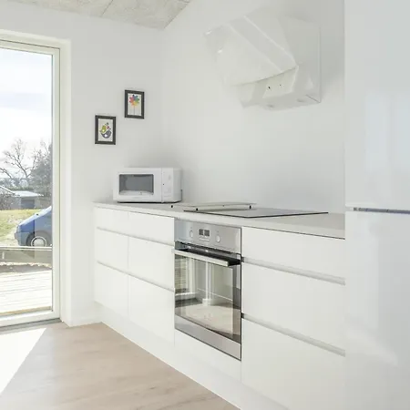 In With 3 Bedrooms And Wifi