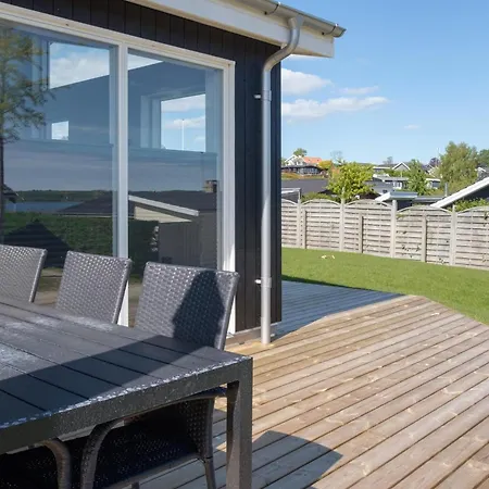 In With 3 Bedrooms And Wifi * Rønde